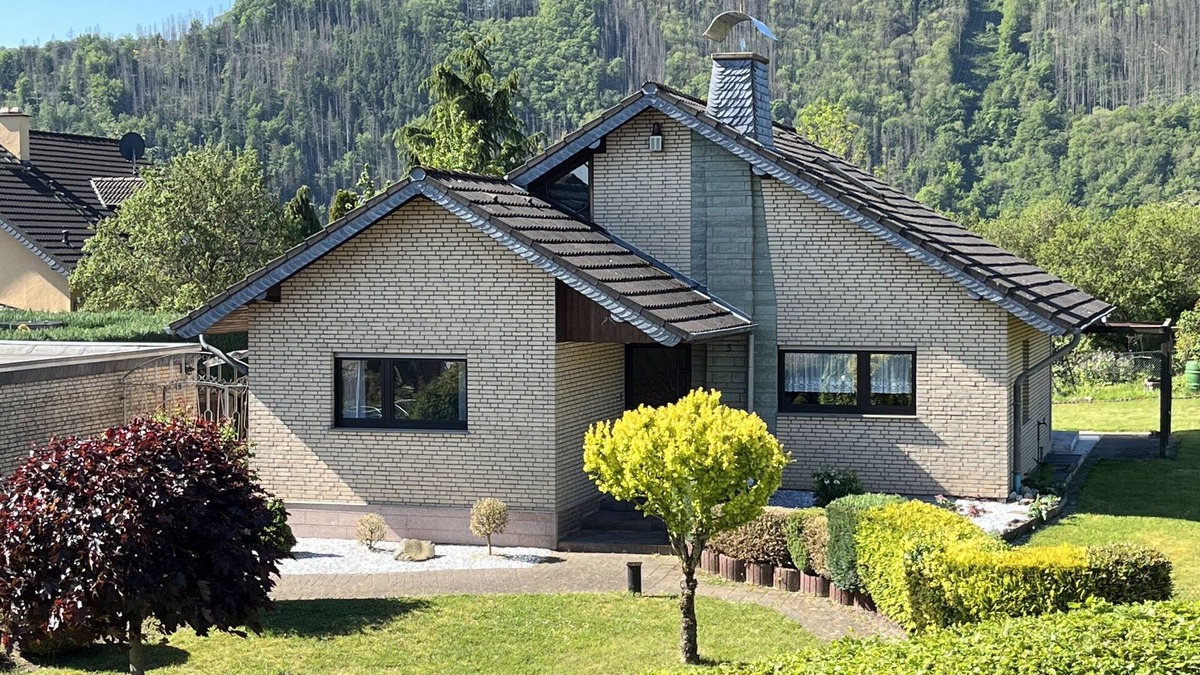 Hasenfeld House | Vacation home for 4 guests with 90m² in Heimbach (264934)