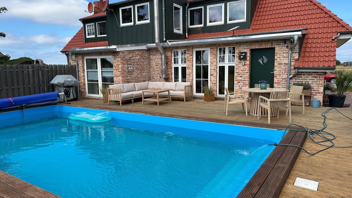 Ostermarsch House | Vacation home for 4 guests with 85m² in Norden (297544)