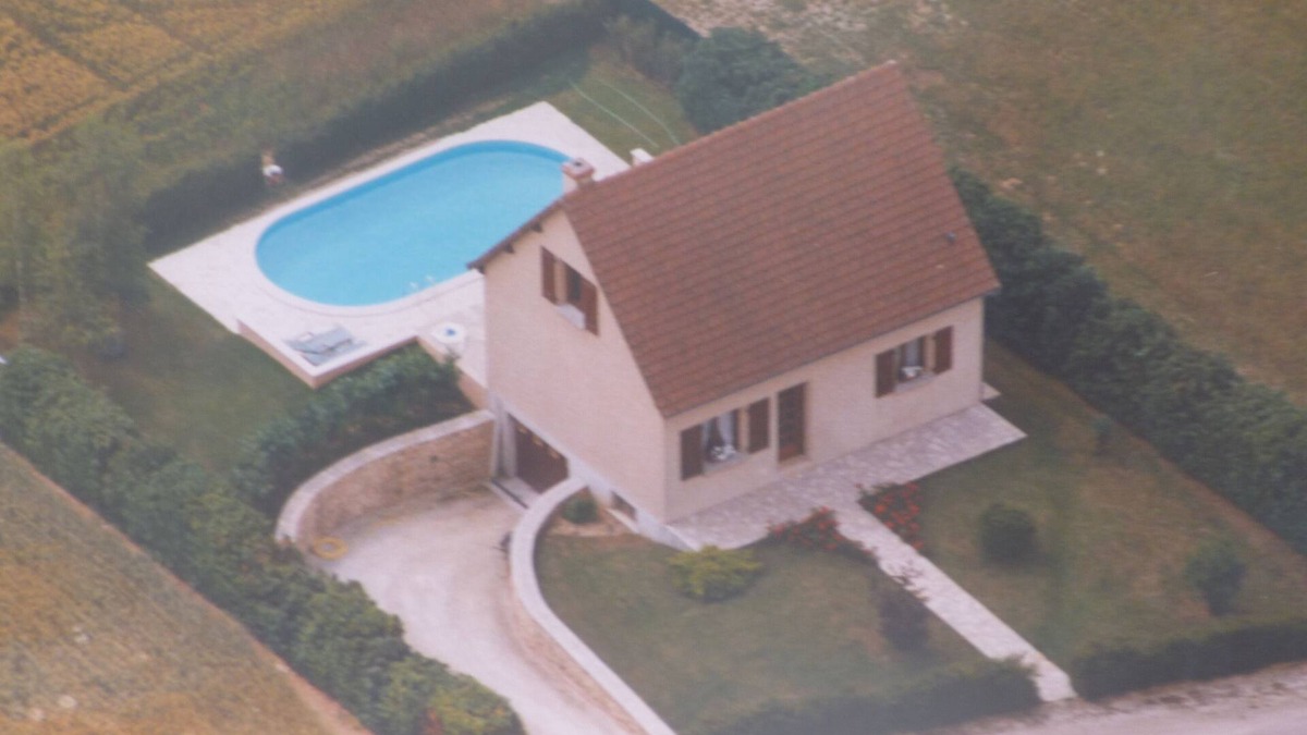 Lainsecq House | Vacation home for 6 people with swimming pool