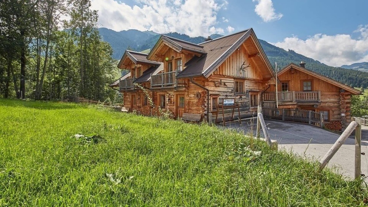 Saalbach-Hinterglemm House | Vacation home for 8 guests with 100m² in Saalbach (294780)