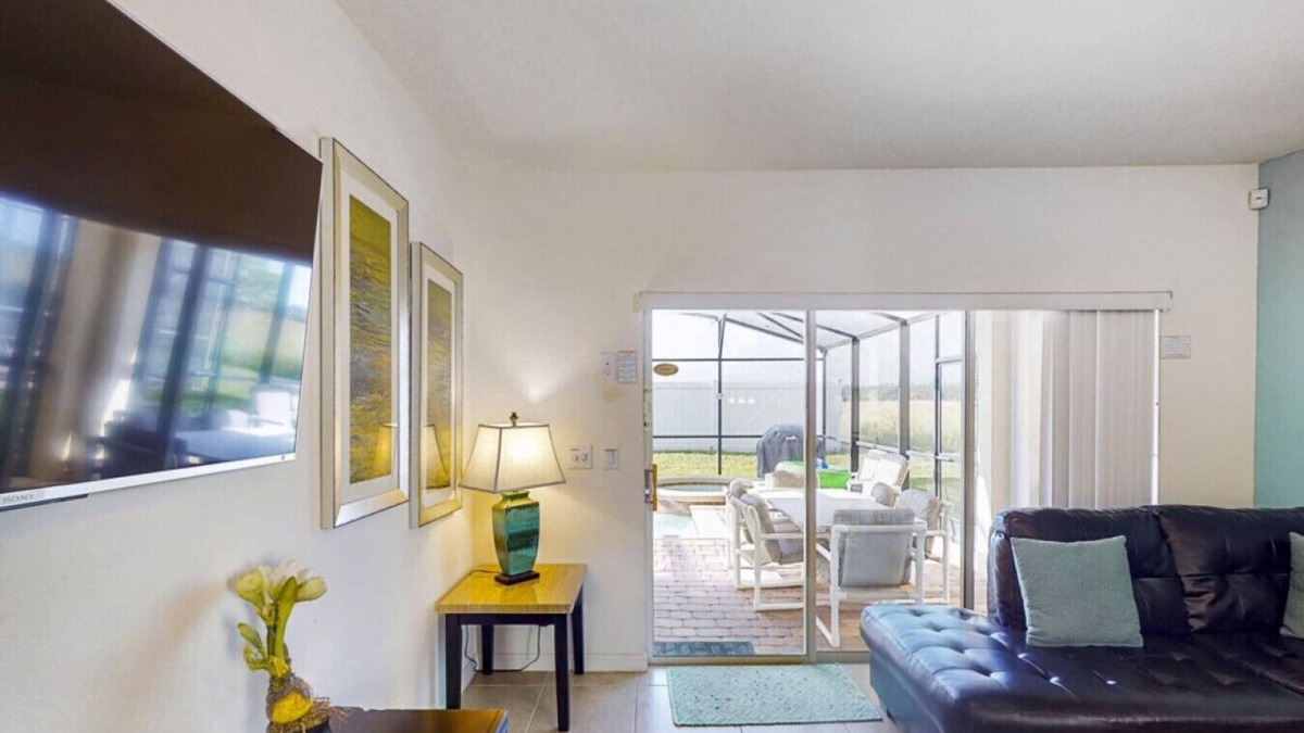 West Haven House | Vacation Home - Free WIFI - Private Pool - Games Room - Near Disney Area