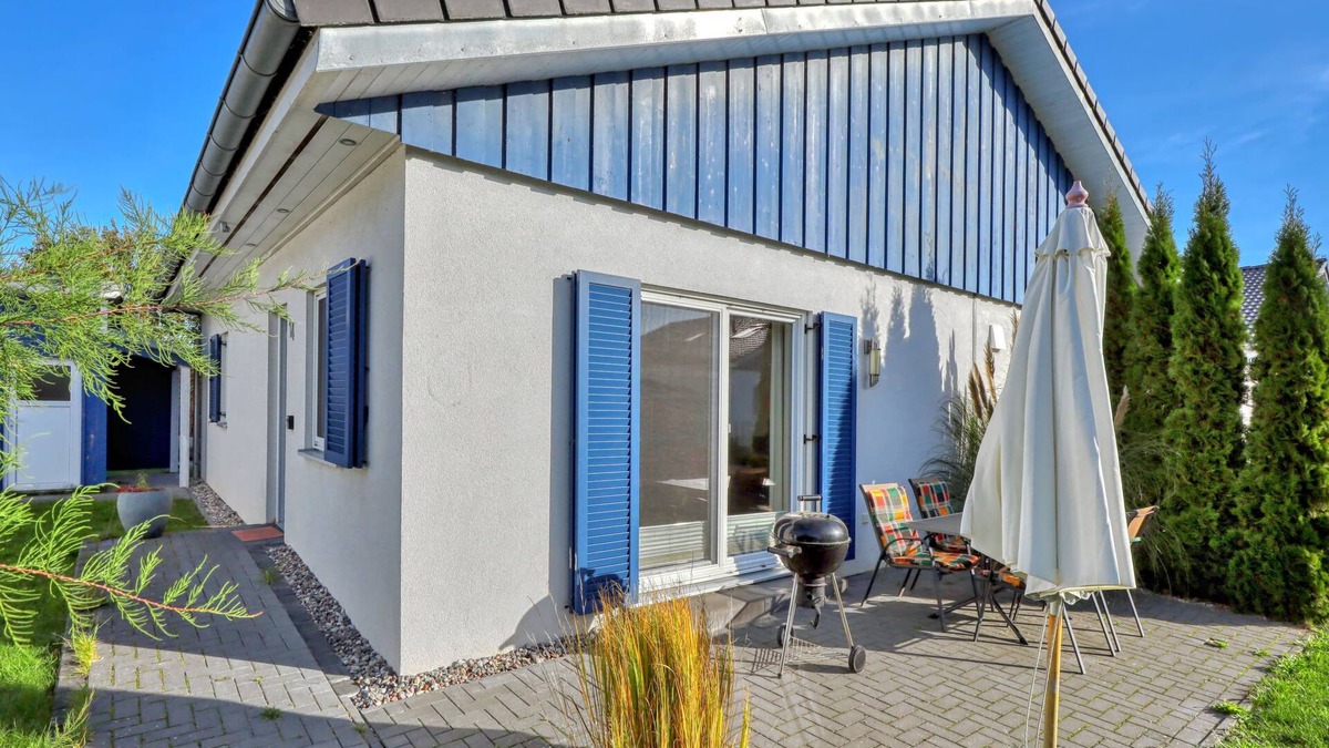 Altefaehr House | Vacation home Heide by Interhome