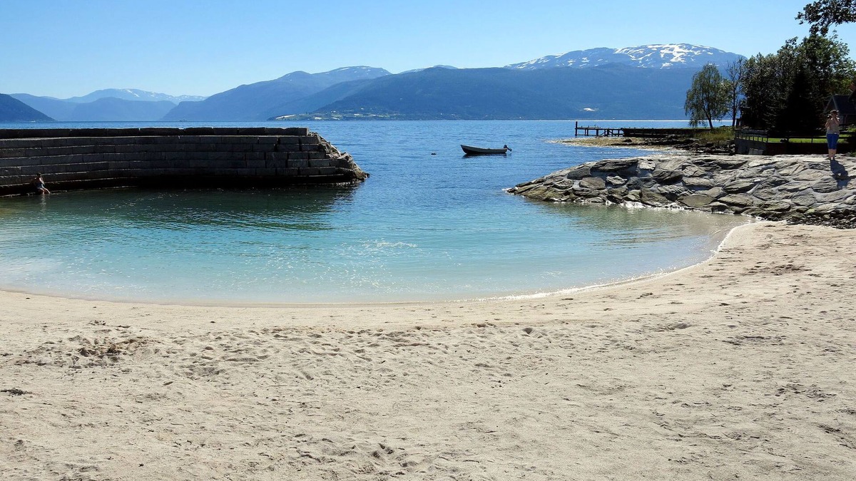 Balestrand House | Vacation home Haugly by Interhome