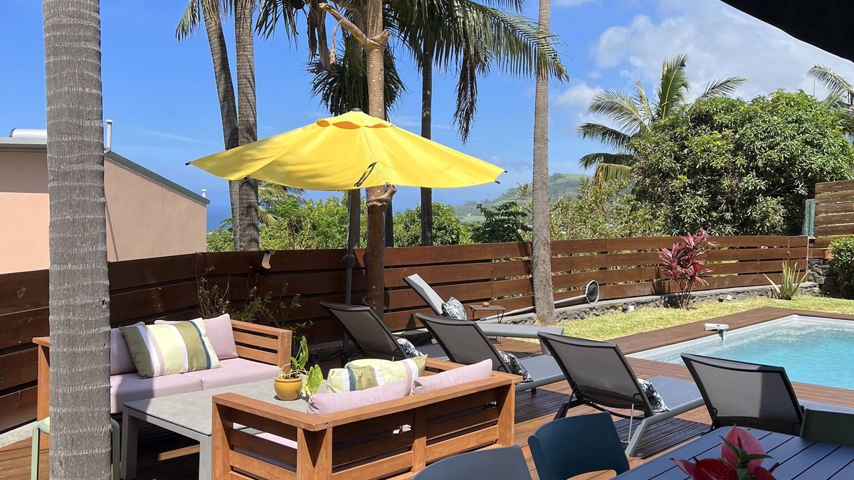 Saint-Joseph House | Vacation home - heated pool - 4 bedrooms - 3 bathrooms