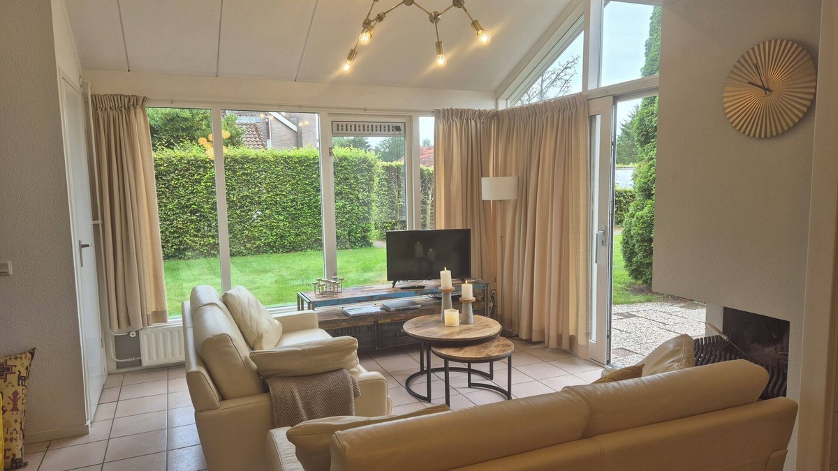 Zwiggelte House | Vacation Home 'Het Kleine Verschil in het Hart van Drenthe.'