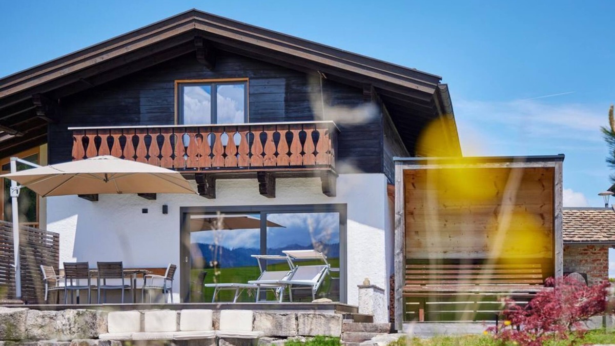 Saulgrub Apartment | Vacation home Holz(t)raum - Holiday home
