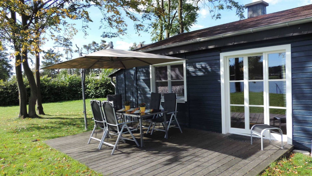Ternsche House | Vacation home I with direct lake access