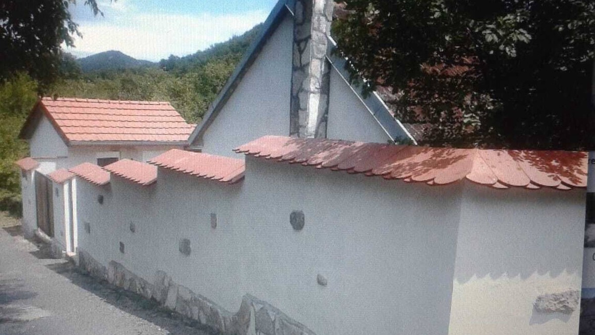 Karuc House | Vacation home IDYLLE is located in the heart of the Skadar Lake National Park.