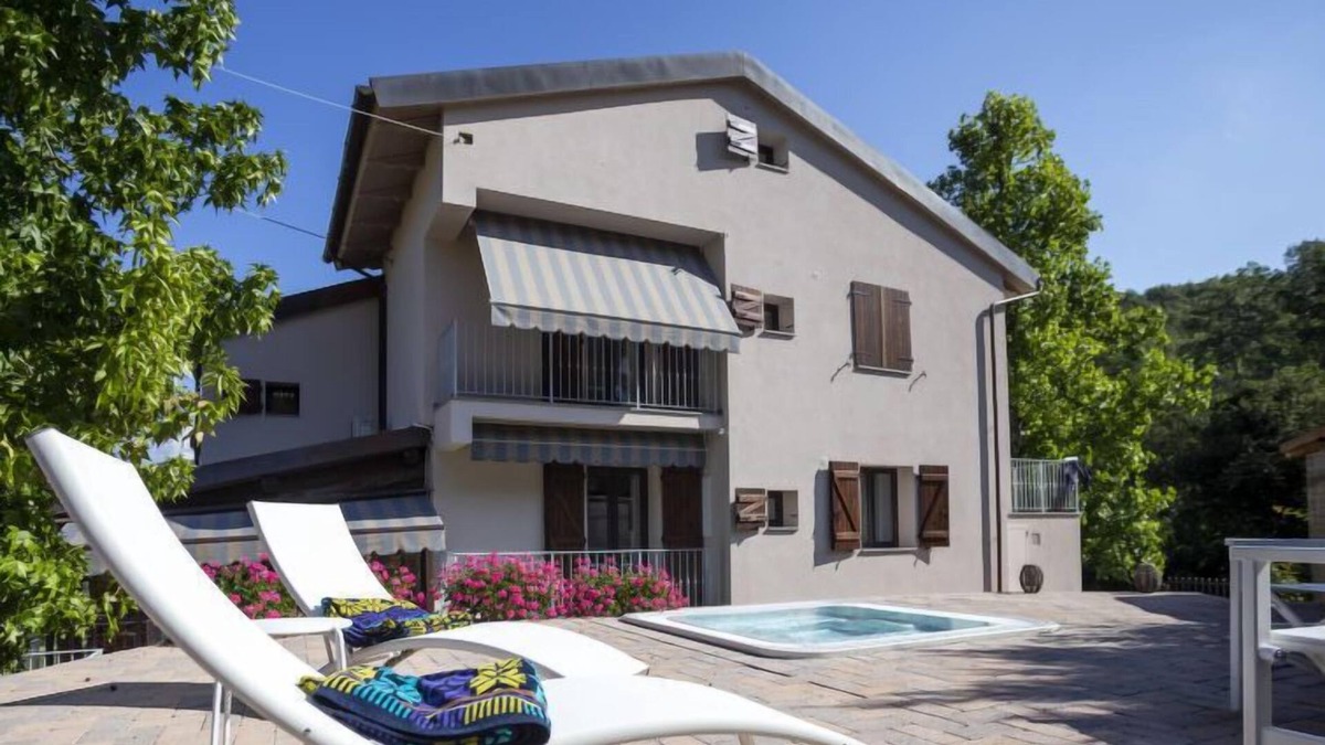 Casale House | Vacation home Il Borgo in Dicomano - 16 persons, 8 bedrooms