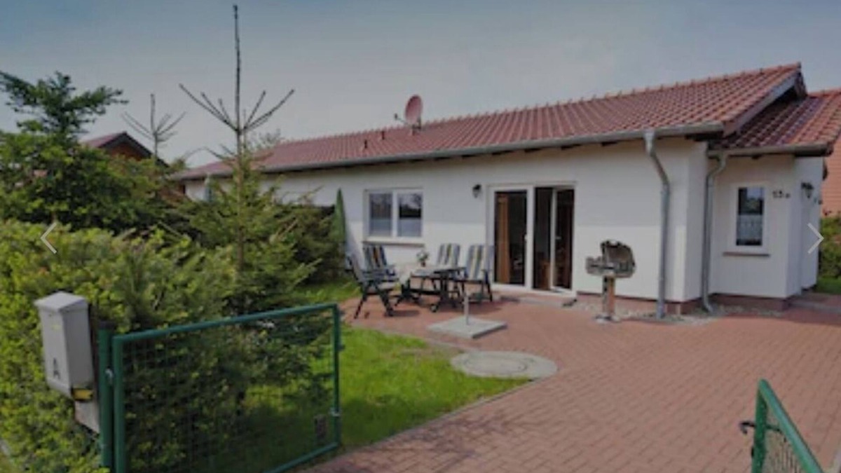 Muritz House | Vacation home in a quiet location, 200m from the nature reserve lake, Mönchshof 13a, with WLAN