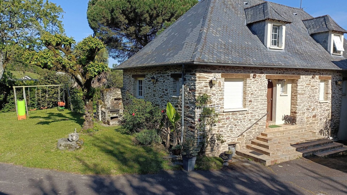Venarsal House | Vacation home in Corrèze 8 people