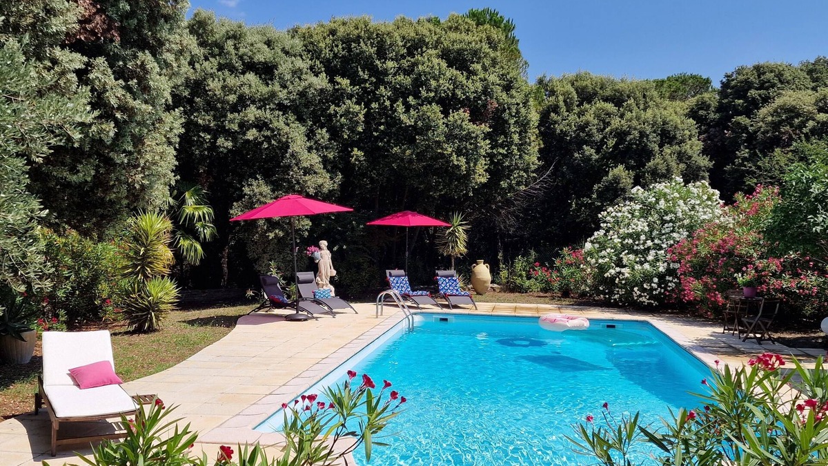 Montolieu Villa | Vacation home in Montolieu - Village du livre et des arts en Occitanie.