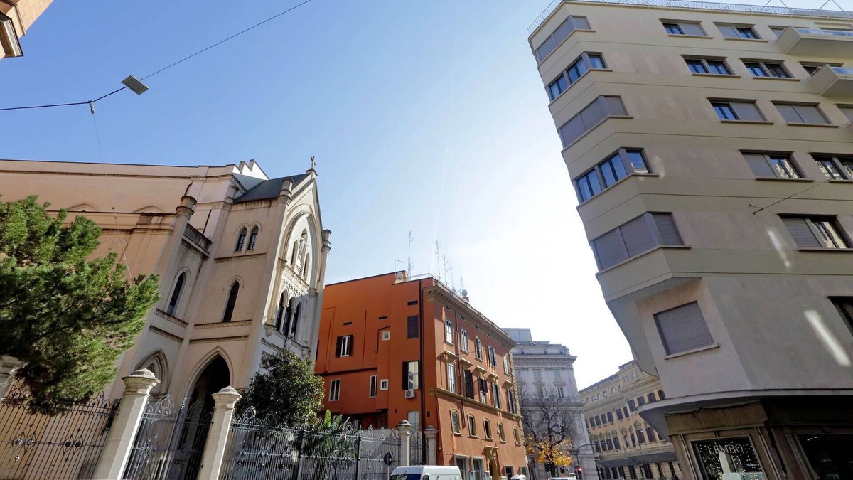 Sallustiano House | Vacation Home in Rome with 1 bedrooms sleeps 4