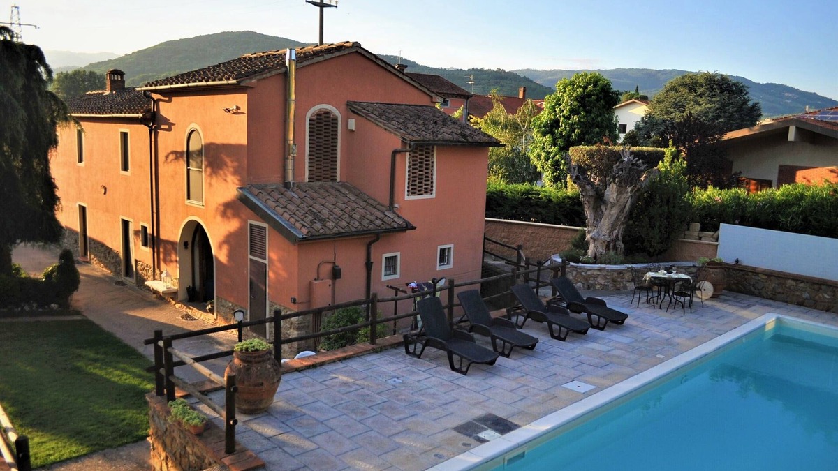 Monsummano Terme Villa | Vacation Home "Bella Toscana Relax" with Mountain View, Shared Pool & Wi-Fi