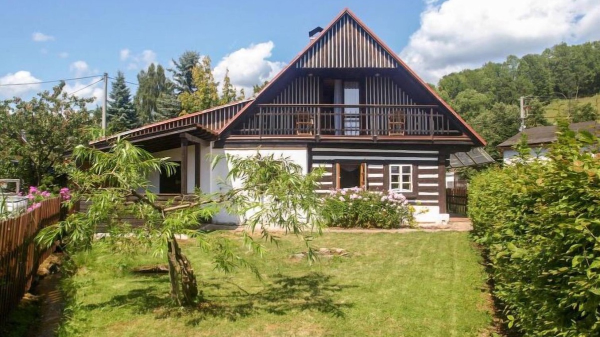 Lanov House | Vacation home Lánov by Interhome