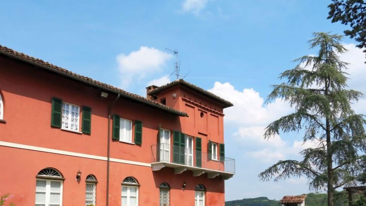 Montemagno House | Vacation home La Mondianese (AST310) in Asti - 7 persons, 4 bedrooms