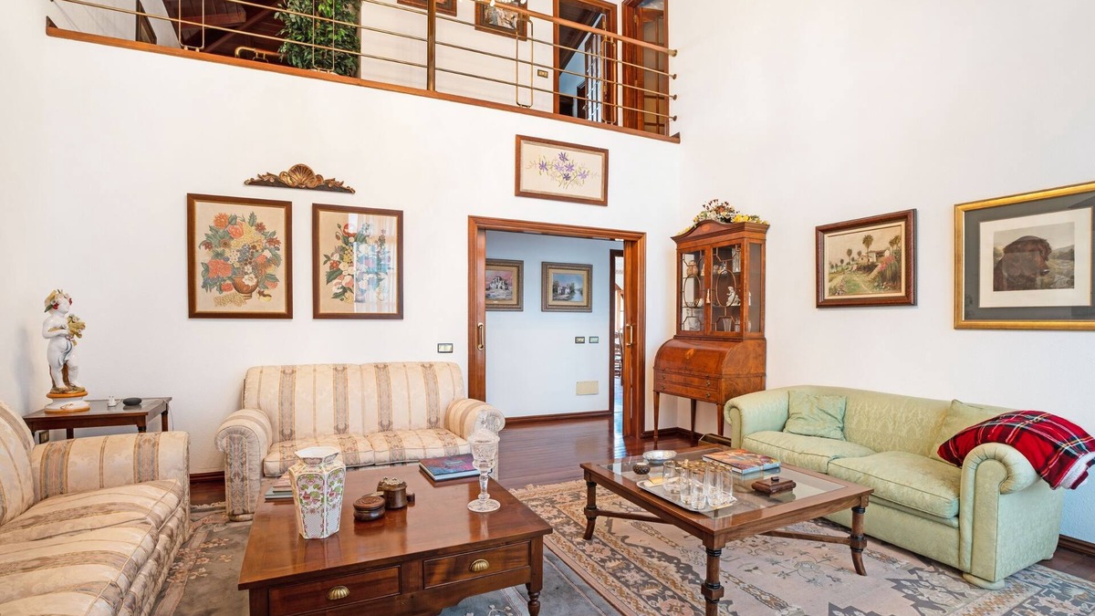 La Vera House | Vacation Home "La Victoria' with Sea View, Private Terrace & Wi-Fi