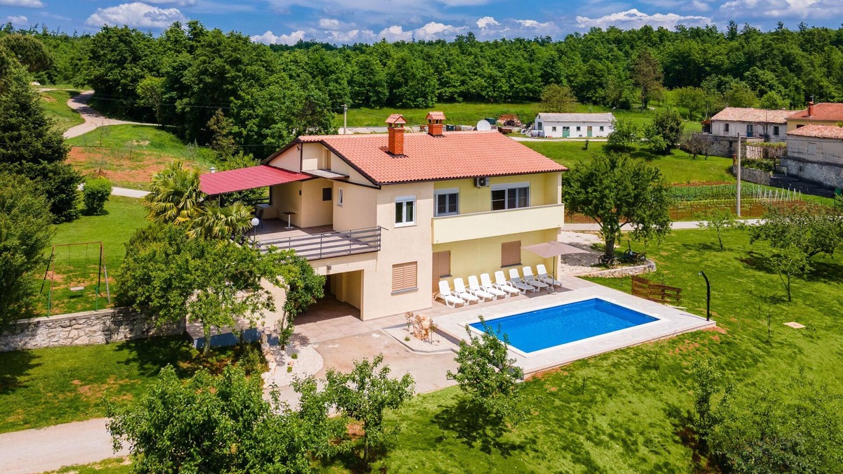 Sveta Katarina House | Vacation home Larisa by Interhome