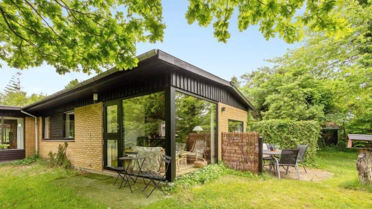 Lystrup House | Vacation home "Lavrens" - 200m from the sea in Djursland and Mols in Egå - 5 persons, 2 bedrooms