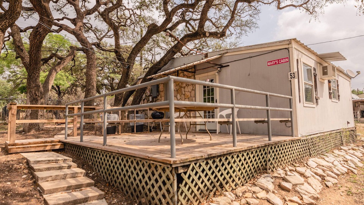 Sabinal House | Vacation Home Located on the Frio River