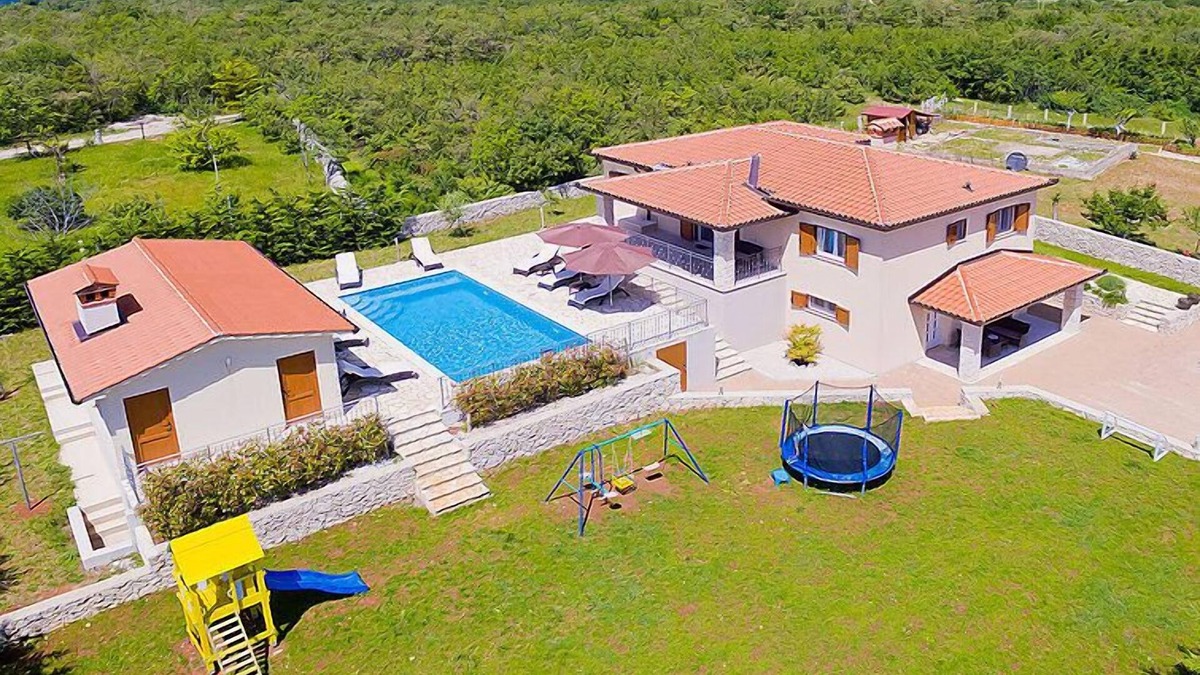Salakovci House | Vacation home Lucija by Interhome