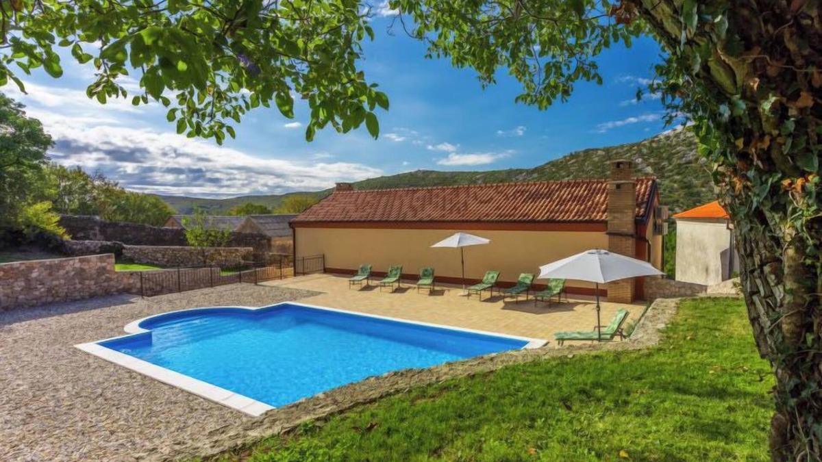 Vinodolska opcina House | Vacation home Lukata by Interhome
