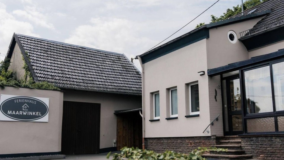 Gillenfeld House | Vacation home Maarwinkel - 4-bed vacation home bath/WC, 2 bedrooms