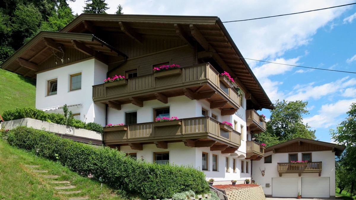 Hippach House | Vacation home Margit by Interhome