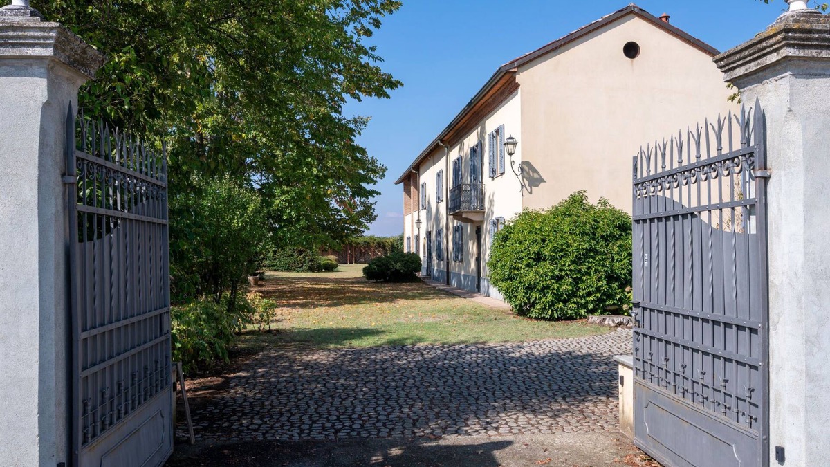 Pozzolo Formigaro House | Vacation home Marina by Interhome