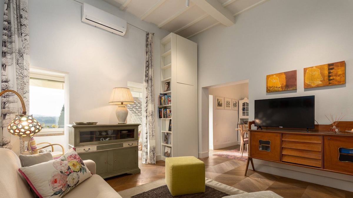 Certaldo Alto House | Vacation Home "Medieval Tower House Elena" with Private Whirlpool & Sauna