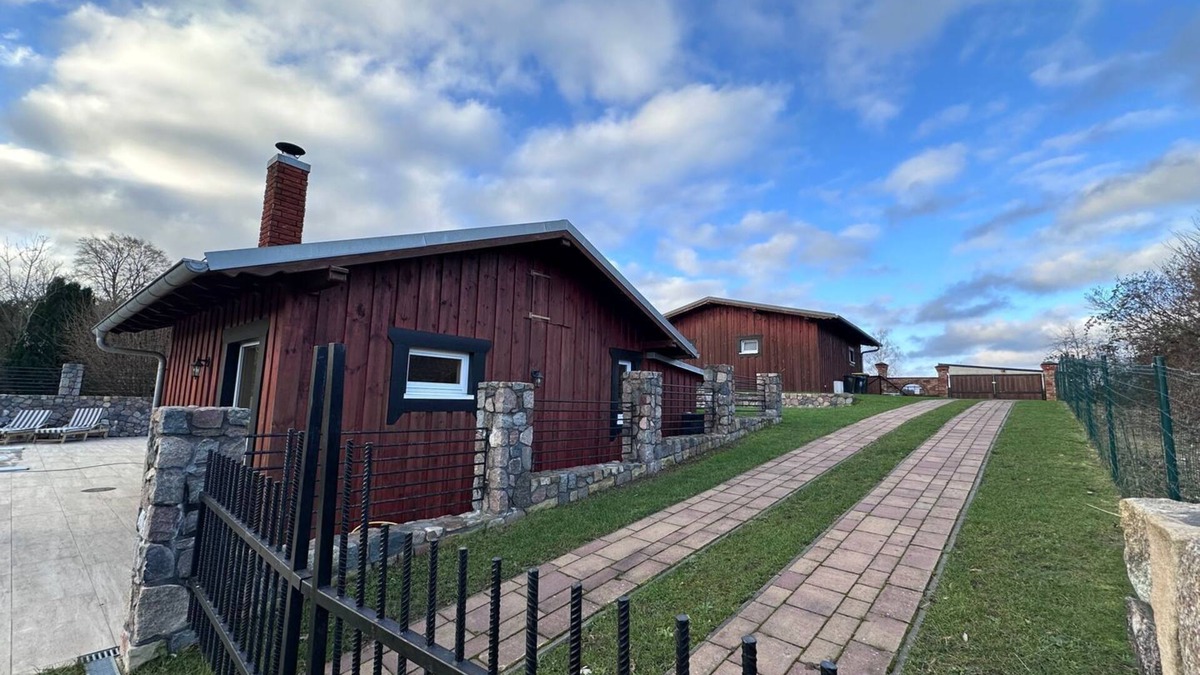 Dolgen am See House | Vacation home MILA - with pool, sauna, whirlpool, 5000 square meters of private grounds and