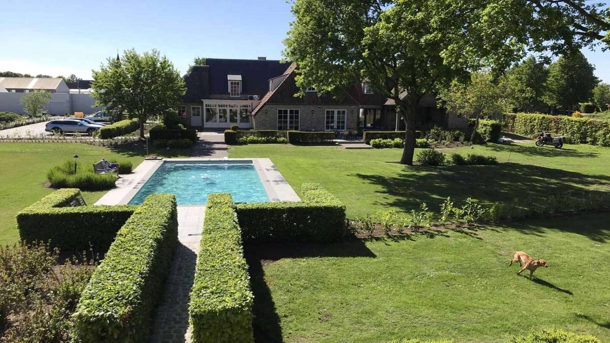 Balen House | Vacation Home Mol with Heated Pool