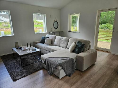 Fargelanda House | Vacation home near lake and nature