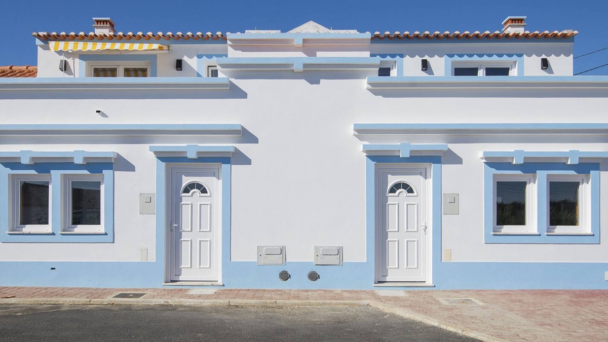 Cavaleiro House | vacation home near the beach