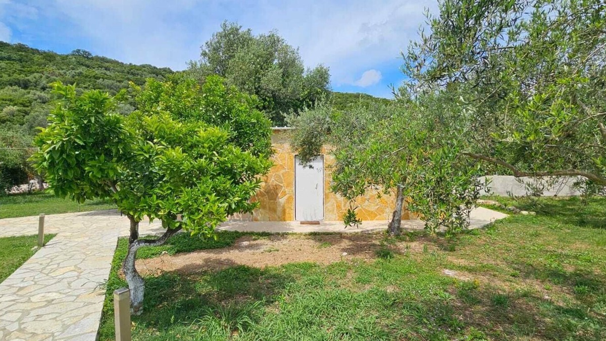 Karavostasi House | Vacation Home "Oikies Verde III-F" near Beach with Private Terrace & Wi-Fi