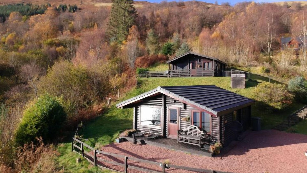 South Laggan House | Vacation home Pine by Interhome