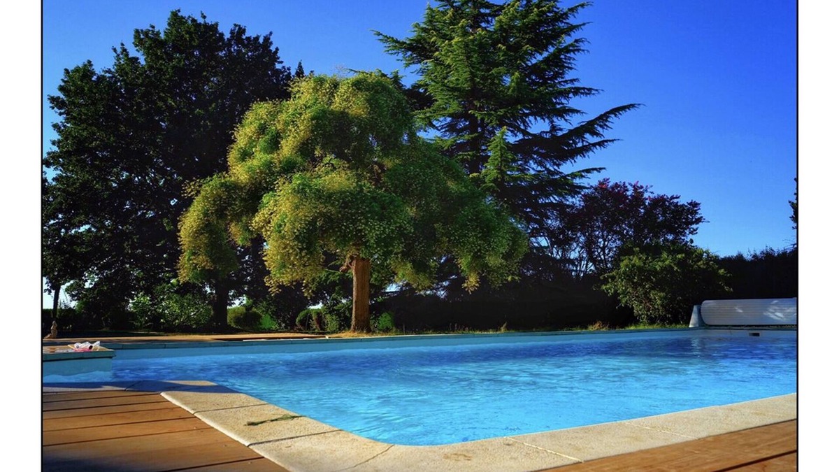 Gauriac Cottage | Vacation home, private terrace, shared swimming pool (12 x 6, salt water), quiet location