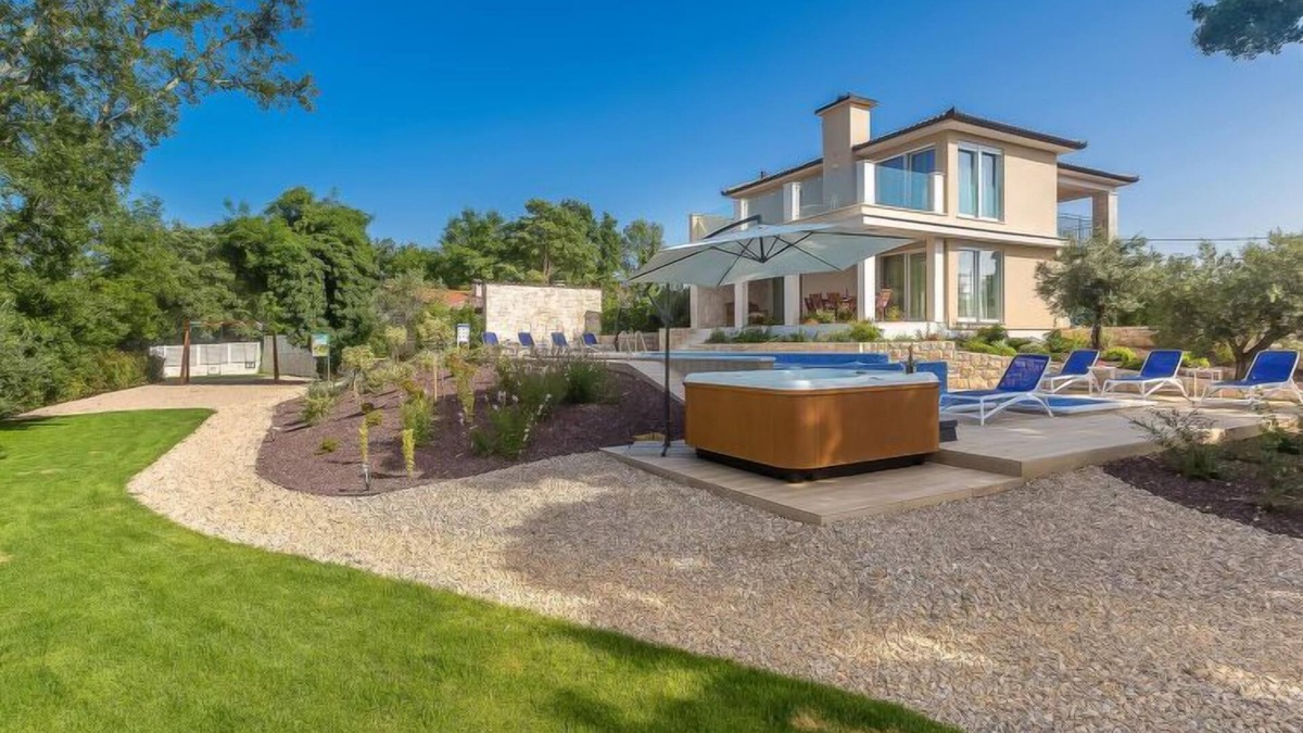 Milovcici House | Vacation home Roko by Interhome
