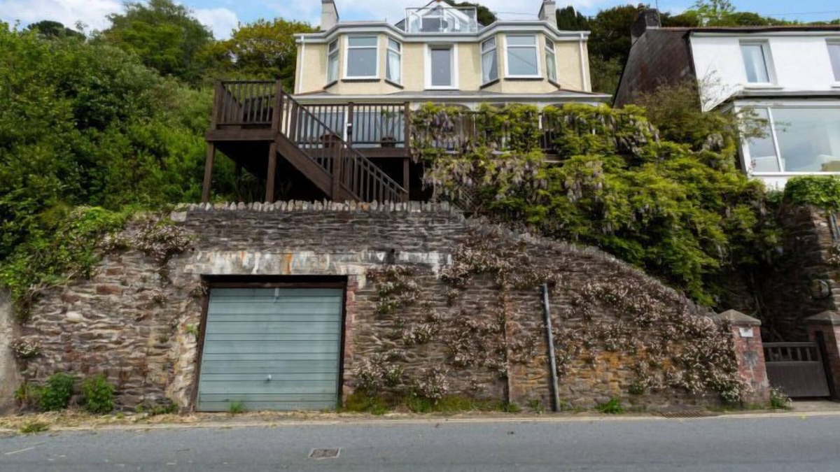 Looe House | Vacation home Sandy in Looe - 6 persons, 3 bedrooms