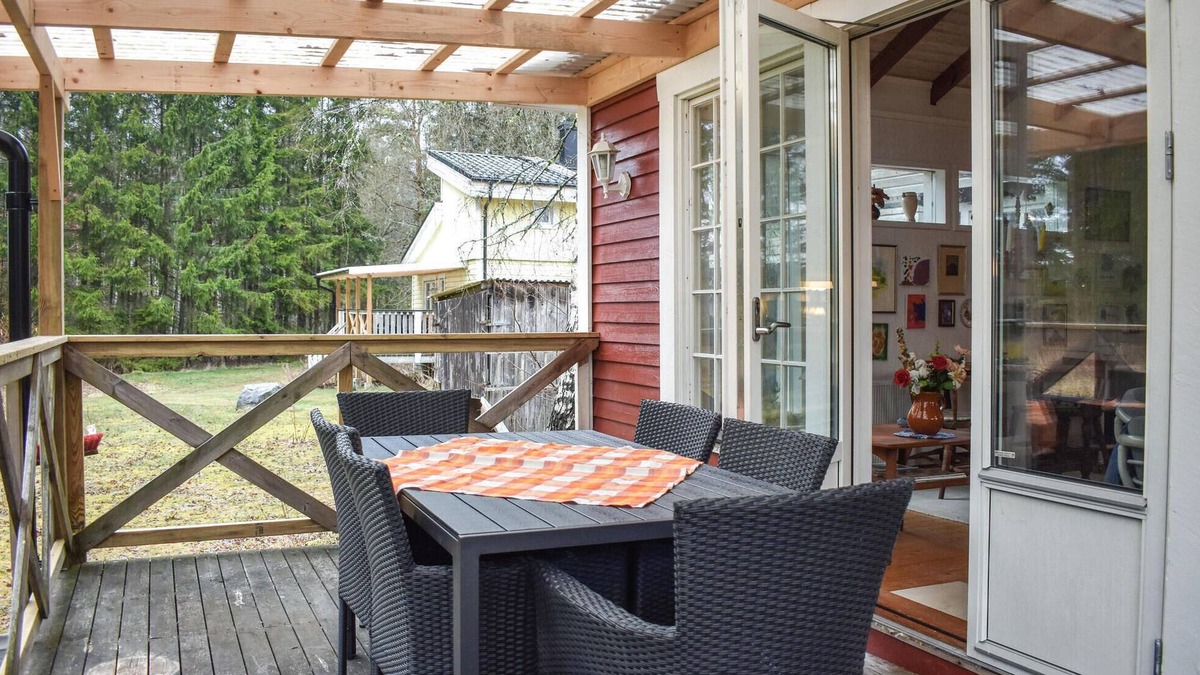 Skanes Varsjo House | Vacation home, just a stone's throw from hiking and biking trails