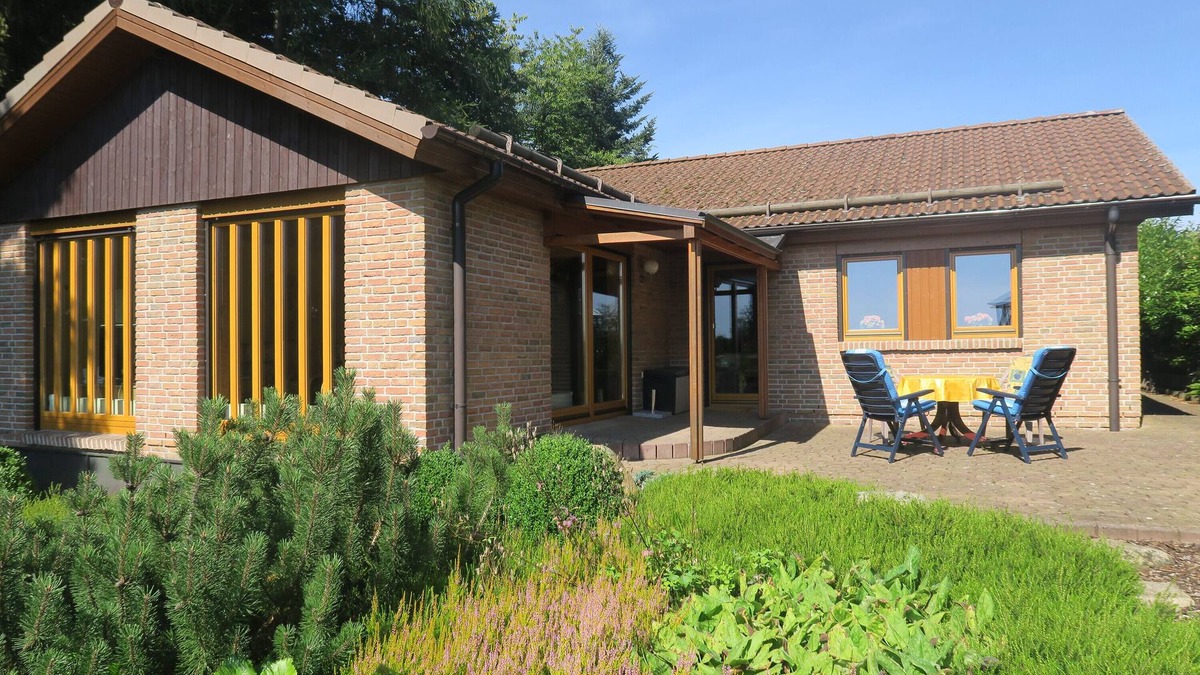 Hohegeiß House | Vacation Home "Sonne Harz Und Sterne" near Slopes with 2 Private Terraces & Wi-Fi