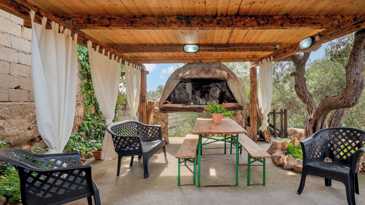 Loiri Porto San Paolo House | Vacation Home "Suite Harmony" with Open and Covered Terrace