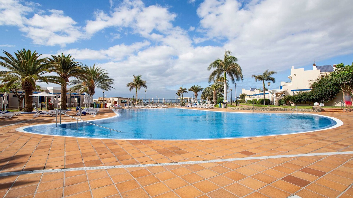Bahia Feliz House | Vacation Home 'Sun and Beach Bahia Feliz' with Sea View, Wi-Fi and Air Conditioning