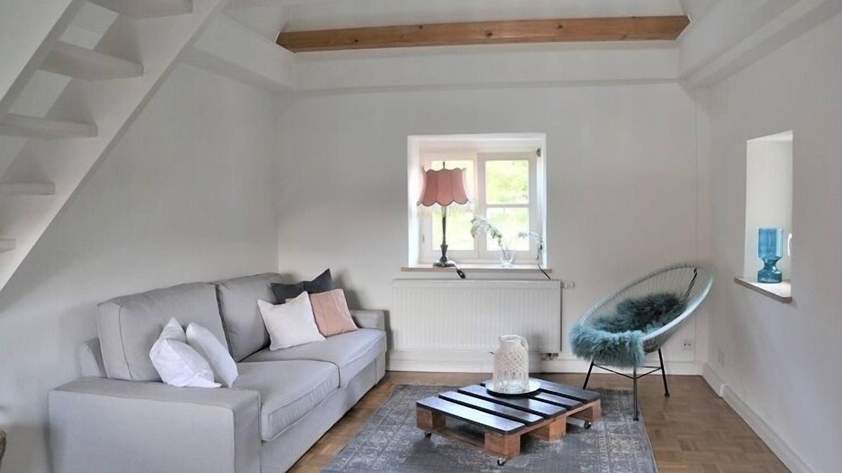 Weissenburg in Bayern House | Vacation home the Seeweiherturm with garden