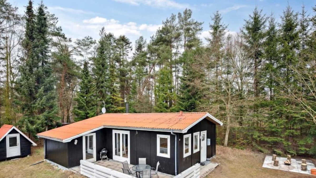 Glesborg House | Vacation home "Tole" - 8km from the sea in Djursland and Mols in Glesborg - 6 persons, 3 bedrooms