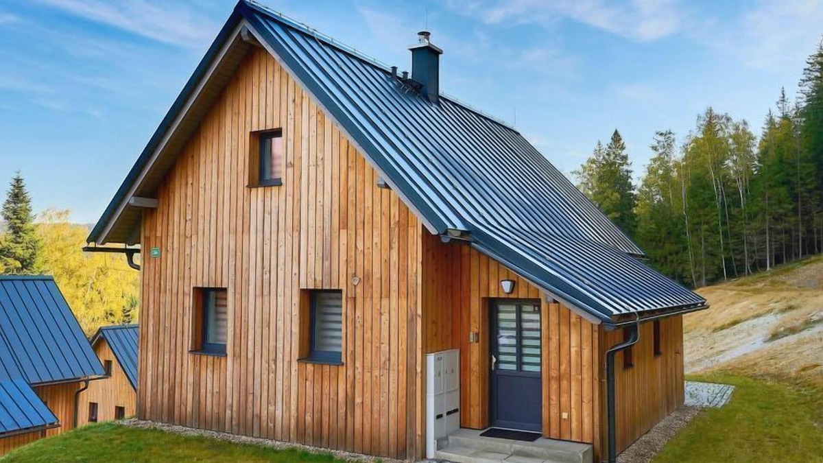 Smrzovka House | Vacation home U lesa by Interhome