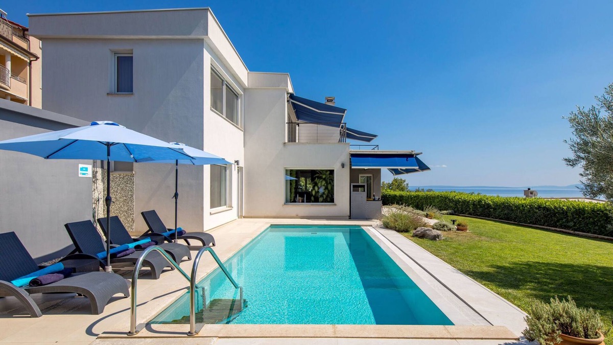 Sarsoni House | Vacation home Vista by Interhome