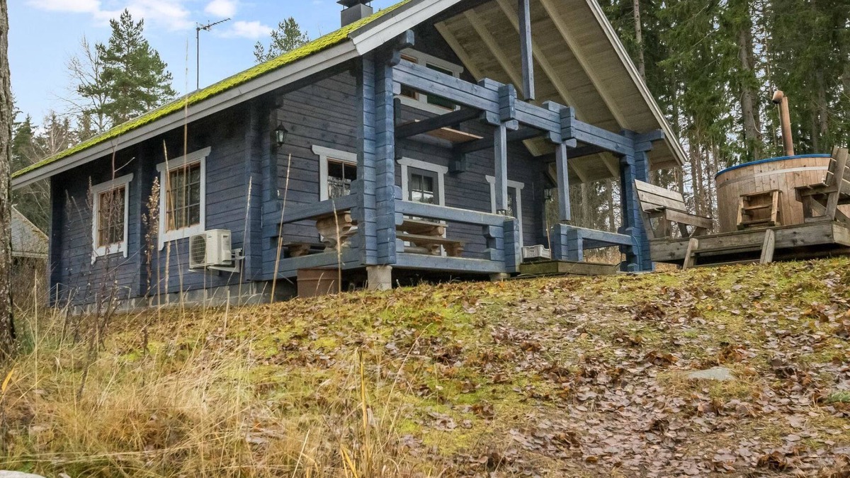 Hameenlinna House | Vacation home Varpu by Interhome