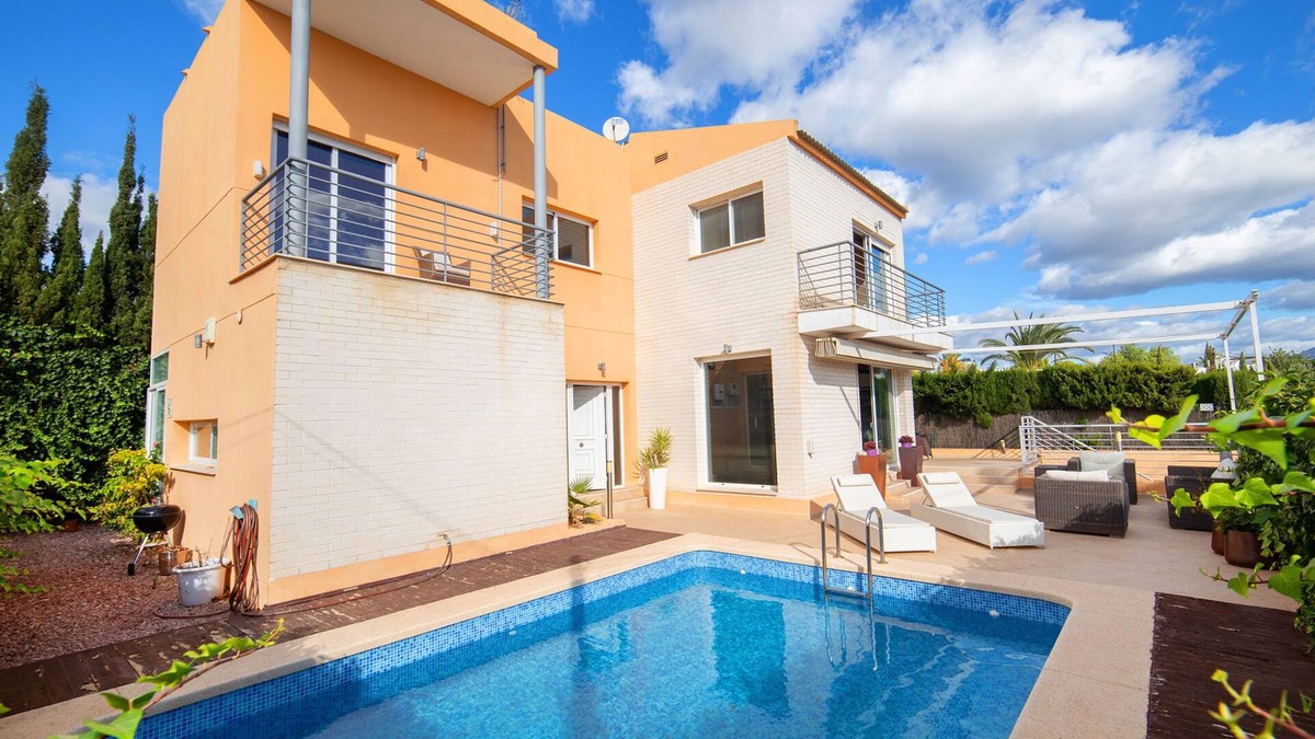 La Colina House | Vacation home Viena by Interhome