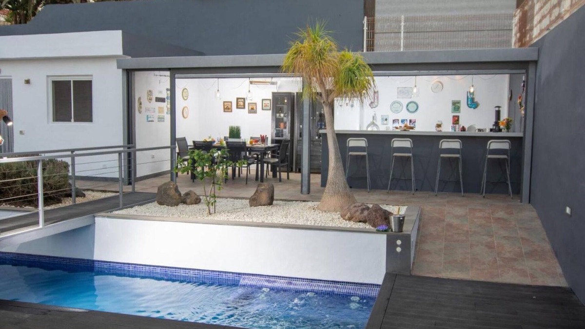 Candelaria House | Vacation Home "Villa Candelaria Serendipia Del Sur" with Private Pool, Private Terraces & Wi-Fi